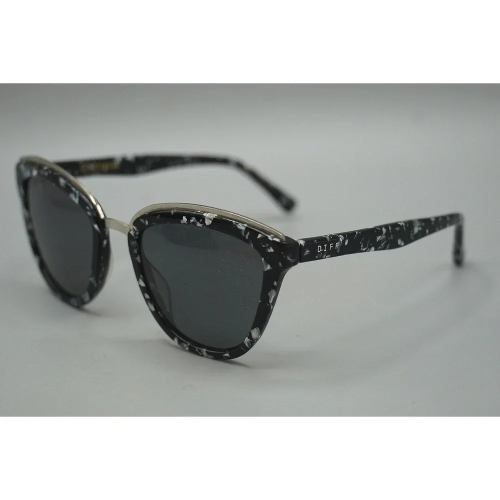 DIFF Eyewear Bella Sunglasses Black White Marble Tortoise Polarized Rose Lenses
